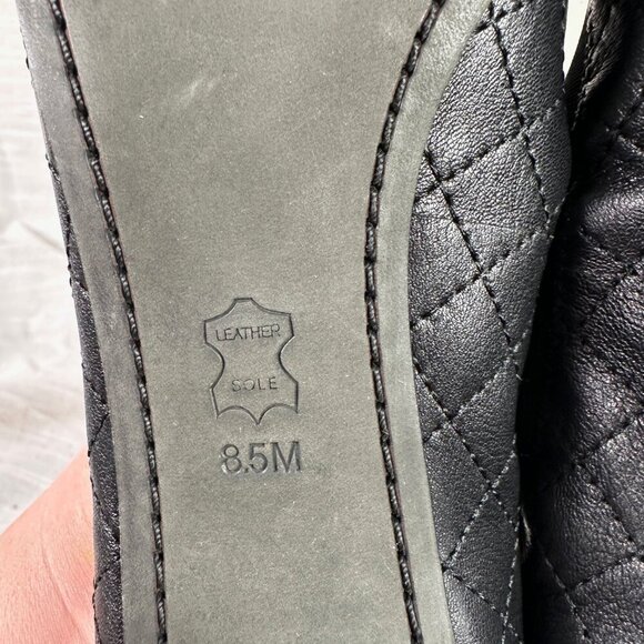 Tory Burch Carrie Quilted Soft Patent Toe Cap Block Heel Pumps Gold Black Sz 8.5 - Picture 8 of 9